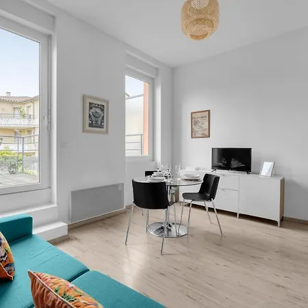 Apartment Terrasse Riquet - En Plein Coeur De